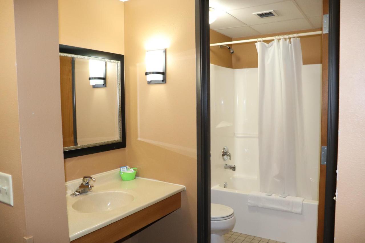 Prairie Inn Holmen La Crosse Area Esterno foto