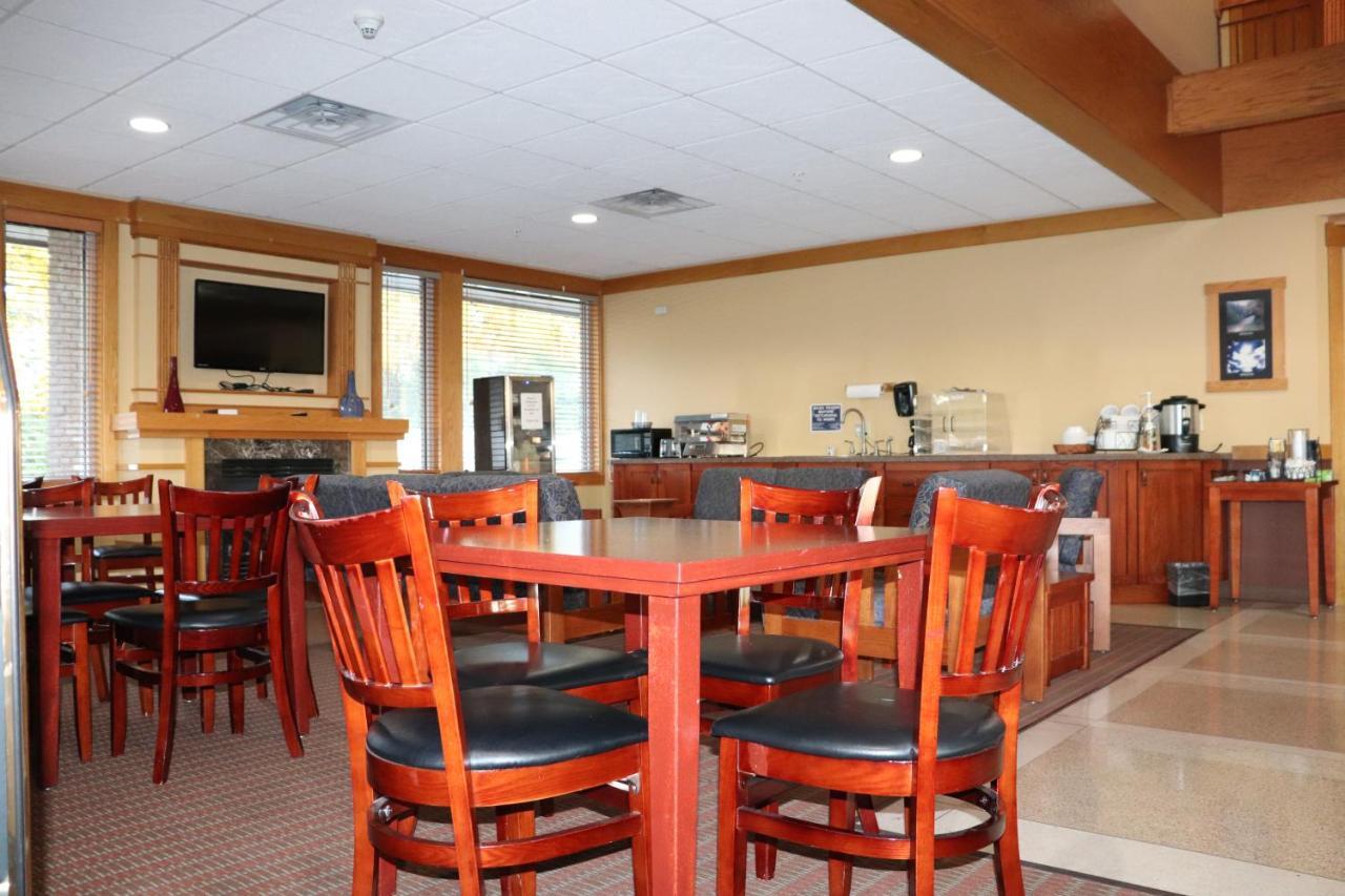 Prairie Inn Holmen La Crosse Area Esterno foto