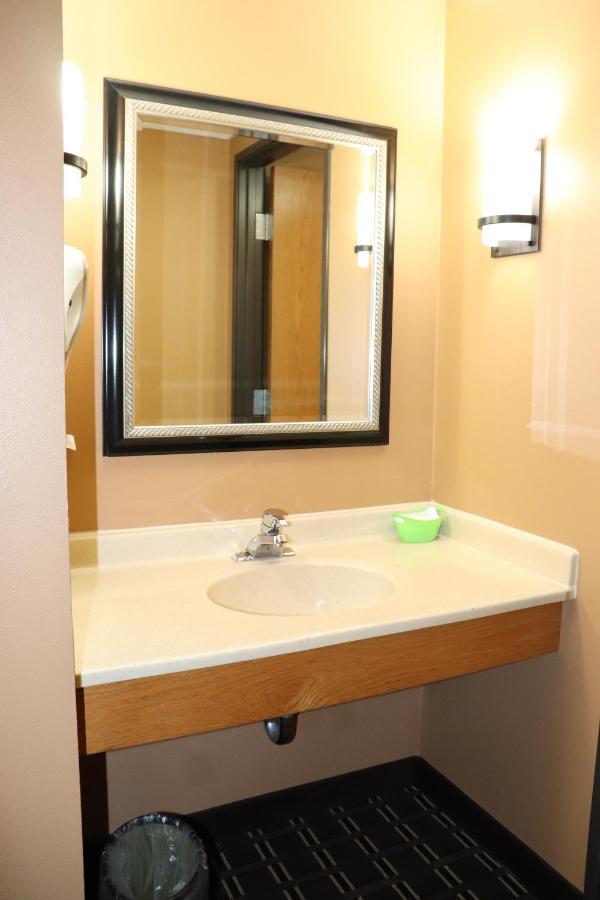 Prairie Inn Holmen La Crosse Area Esterno foto