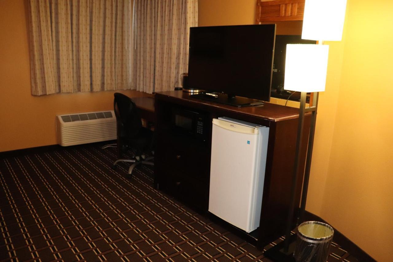 Prairie Inn Holmen La Crosse Area Esterno foto